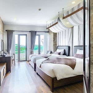 Deluxe Twin Room River View Onsen